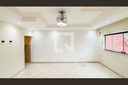 Casa para alugar com 250m², 4 quartos e 6 vagas Casa para alugar com 250m², 4 quartos e 6 vagas Sala