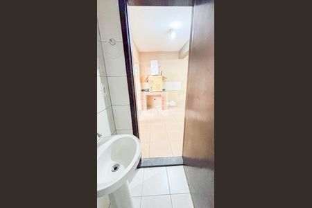Casa para alugar com 250m², 4 quartos e 6 vagas Casa para alugar com 250m², 4 quartos e 6 vagasGaragem - Banheiro