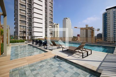 Apartamento para alugar com 145m², 3 quartos e 2 vagas Apartamento para alugar com 145m², 3 quartos e 2 vagasÁrea comum - Piscina