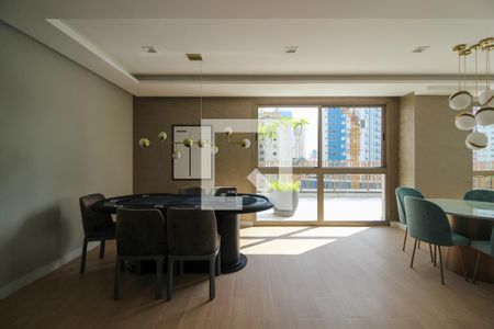 Apartamento para alugar com 145m², 3 quartos e 2 vagas Apartamento para alugar com 145m², 3 quartos e 2 vagasÁrea comum - Salão de jogos
