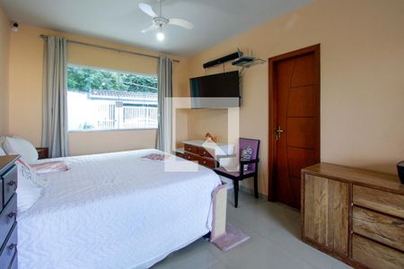 Casa de condomínio à venda com 480m², 5 quartos e 3 vagasLavabo