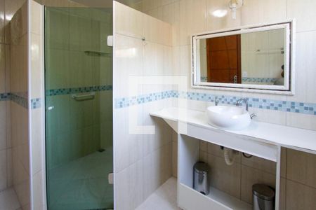 Casa de condomínio à venda com 480m², 5 quartos e 3 vagasBanheiro Quarto 2 suíte subsolo 1