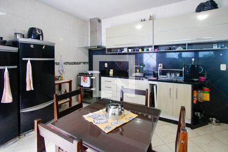 Casa de condomínio à venda com 480m², 5 quartos e 3 vagasCozinha