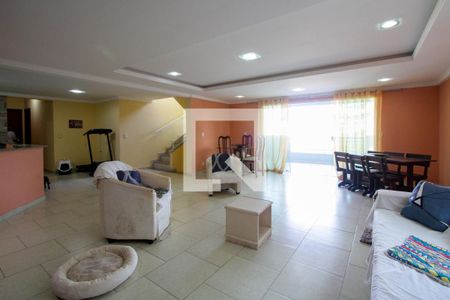 Casa de condomínio à venda com 480m², 5 quartos e 3 vagasSala