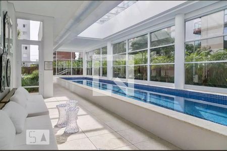 Studio para alugar com 33m², 1 quarto e 1 vaga Studio para alugar com 33m², 1 quarto e 1 vagaPiscina Coberta