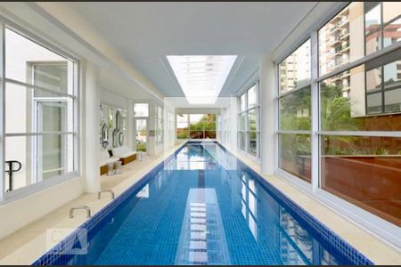 Studio para alugar com 33m², 1 quarto e 1 vaga Studio para alugar com 33m², 1 quarto e 1 vagaPiscina Coberta