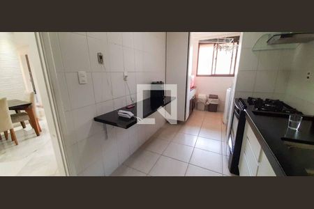 Apartamento à venda com 92m², 3 quartos e 2 vagasCozinha