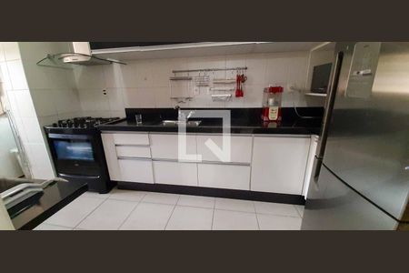 Apartamento à venda com 92m², 3 quartos e 2 vagasCozinha