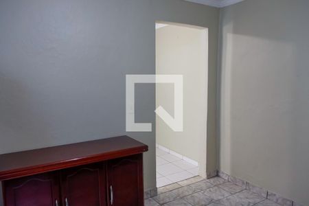 Casa à venda com 320m², 4 quartos e 2 vagas Casa à venda com 320m², 4 quartos e 2 vagasQuarto 4