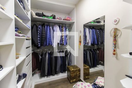 Casa à venda com 350m², 3 quartos e 2 vagasCloset da Suíte
