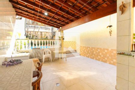 Casa à venda com 350m², 3 quartos e 2 vagasChurrasqueira