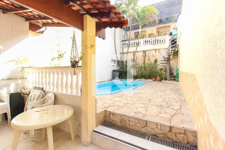 Casa à venda com 350m², 3 quartos e 2 vagasChurrasqueira