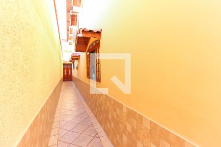 Casa à venda com 350m², 3 quartos e 2 vagasCorredor Externo