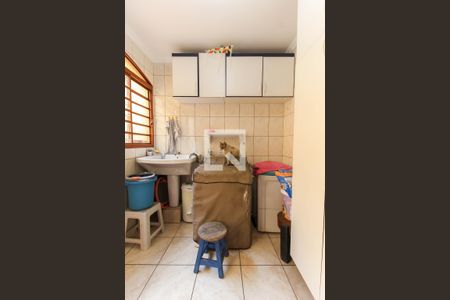 Casa à venda com 350m², 3 quartos e 2 vagasÁrea de Serviço