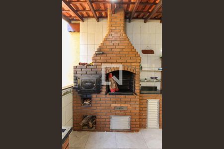 Casa à venda com 350m², 3 quartos e 2 vagasChurrasqueira