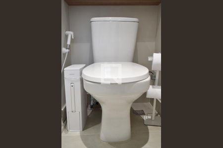 Banheiro de kitnet/studio à venda com 1 quarto, 27m² em Jardim Paulista, São Paulo