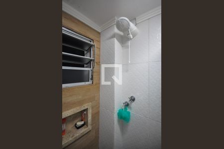 Apartamento para alugar com 49m², 2 quartos e 1 vaga Apartamento para alugar com 49m², 2 quartos e 1 vagaChuveiro do Banheiro