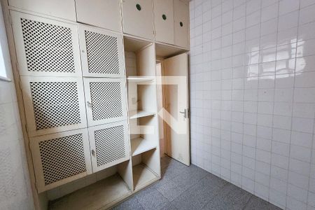 Casa para alugar com 630m², 5 quartos e 6 vagasQuarto de Serviço