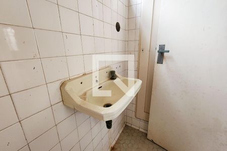 Casa para alugar com 630m², 5 quartos e 6 vagasLavabo