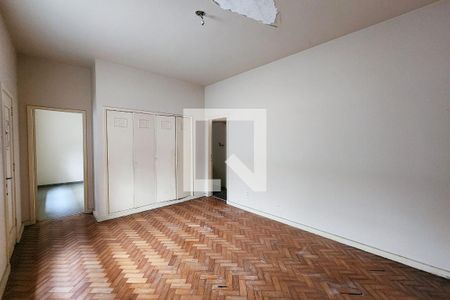 Casa para alugar com 630m², 5 quartos e 6 vagasSuíte 1