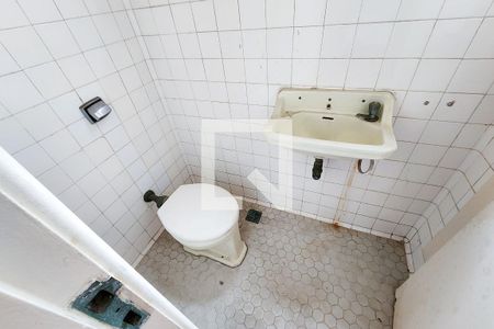 Casa para alugar com 630m², 5 quartos e 6 vagasLavabo