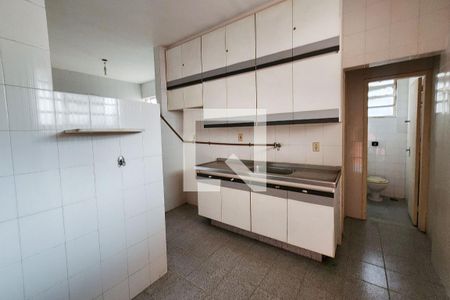 Casa para alugar com 630m², 5 quartos e 6 vagasCozinha