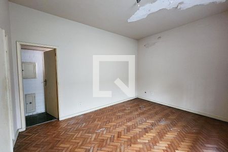 Casa para alugar com 630m², 5 quartos e 6 vagasSuíte 1