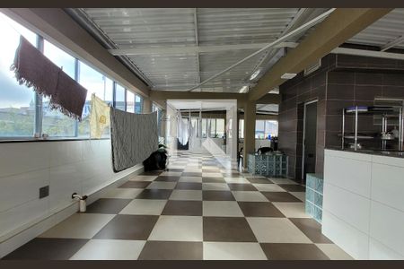 Casa à venda com 470m², 3 quartos e 3 vagasArea de serviço