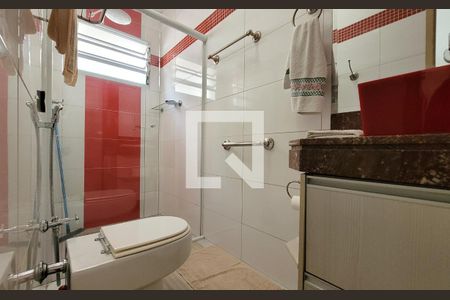 Casa à venda com 470m², 3 quartos e 3 vagasBanheiro da suíte 2