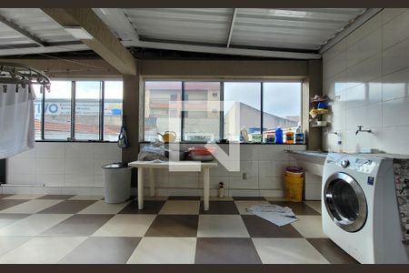 Casa à venda com 470m², 3 quartos e 3 vagasArea de serviço