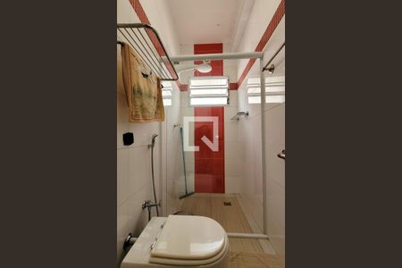 Casa à venda com 470m², 3 quartos e 3 vagasBanheiro da suíte 2