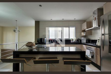 Casa à venda com 470m², 3 quartos e 3 vagasCozinha