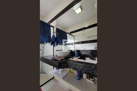 Casa à venda com 470m², 3 quartos e 3 vagasBanheiro da suíte 3