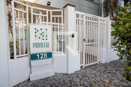 Apartamento à venda com 160m², 3 quartos e 2 vagasFachada