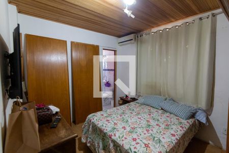 Casa à venda com 250m², 4 quartos e 1 vagaSuíte 3
