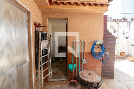 Casa à venda com 250m², 4 quartos e 1 vagaÁrea de Serviço