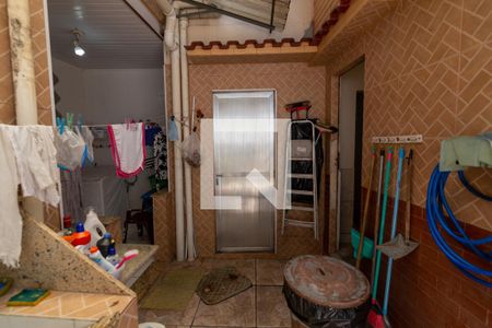 Casa à venda com 250m², 4 quartos e 1 vagaÁrea de Serviço