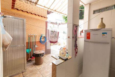 Casa à venda com 250m², 4 quartos e 1 vagaÁrea de Serviço