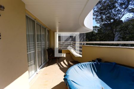 Apartamento à venda com 167m², 2 quartos e 3 vagasvaranda