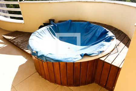 Apartamento à venda com 167m², 2 quartos e 3 vagasvaranda