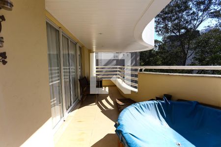 Apartamento à venda com 167m², 2 quartos e 3 vagasvaranda