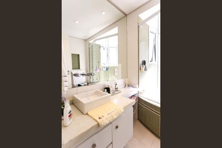 Apartamento à venda com 167m², 2 quartos e 3 vagasBanheiro da Suíte 2