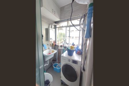 Apartamento à venda com 103m², 3 quartos e 1 vagaÁrea de Serviço