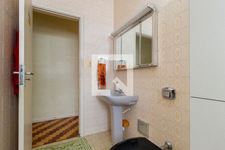 Casa à venda com 200m², 4 quartos e 6 vagas Casa à venda com 200m², 4 quartos e 6 vagas Banheiro - Social