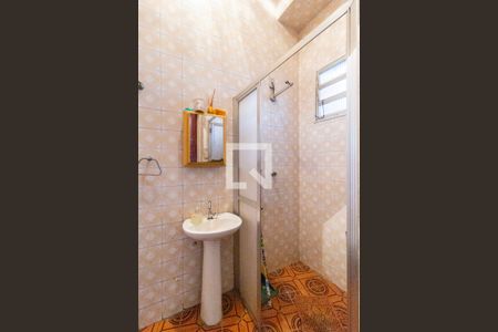 Casa à venda com 200m², 4 quartos e 6 vagas Casa à venda com 200m², 4 quartos e 6 vagasBanheiro - Garagem