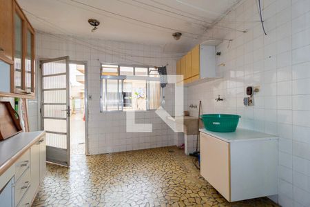 Casa à venda com 200m², 4 quartos e 6 vagas Casa à venda com 200m², 4 quartos e 6 vagasÁrea de Serviço