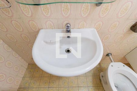 Casa à venda com 200m², 4 quartos e 6 vagas Casa à venda com 200m², 4 quartos e 6 vagasDetalhe Banheiro - Suíte