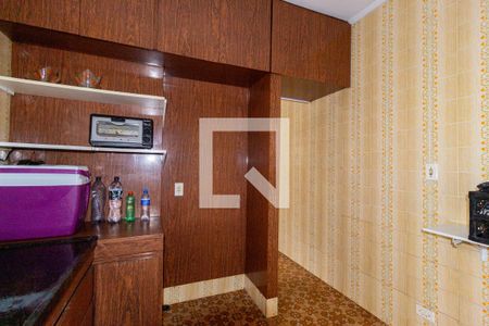 Casa à venda com 200m², 4 quartos e 6 vagas Casa à venda com 200m², 4 quartos e 6 vagasCozinha