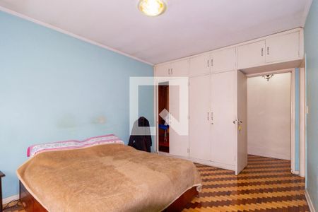 Casa à venda com 200m², 4 quartos e 6 vagas Casa à venda com 200m², 4 quartos e 6 vagasQuarto 3 - Suíte