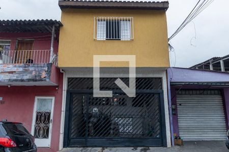 Casa para alugar com 150m², 3 quartos e 1 vaga Casa para alugar com 150m², 3 quartos e 1 vagaFachada